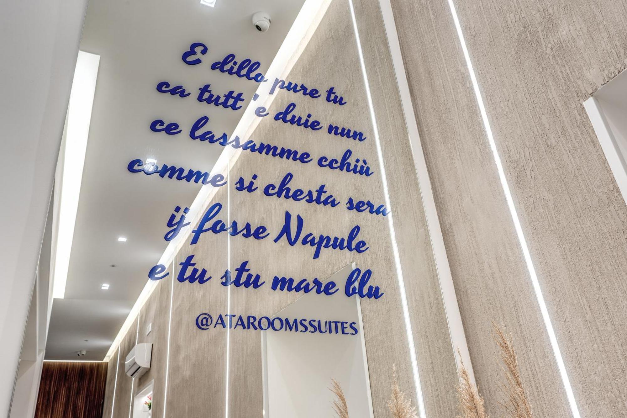 Atarooms Suites Napoli 外观 照片