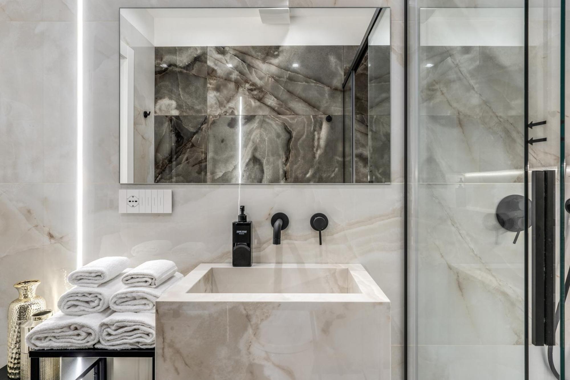 Atarooms Suites Napoli 外观 照片